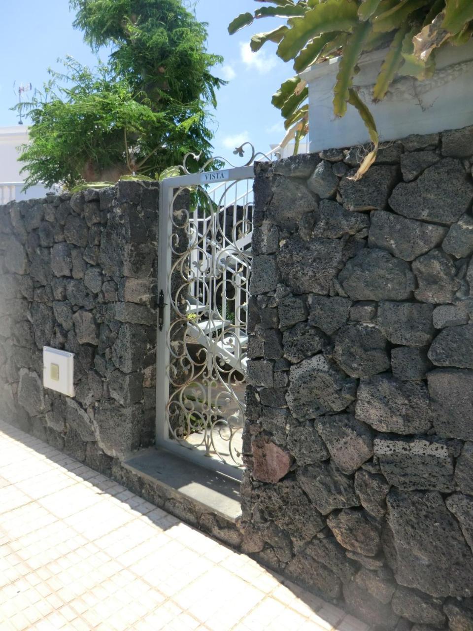Apartments Gina Y Vista Oceano Puerto del Carmen (Lanzarote) Exterior foto